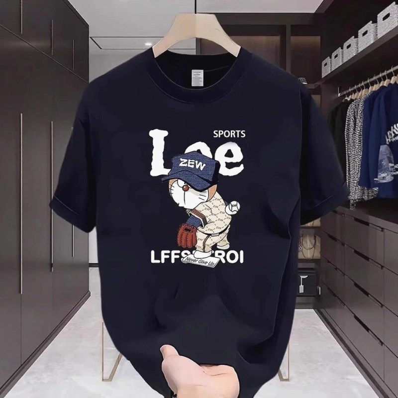 Lee Black T-Shirt in Casual Streetwear Style Review: Weighed, Print-Checked, Fit-Tested